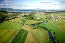 Canada-Quebec-Bike and Cruise the Montreal Waterways